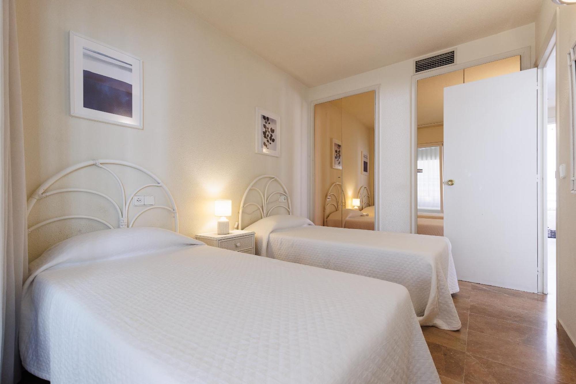 Uhc Center Apartments Salou Esterno foto
